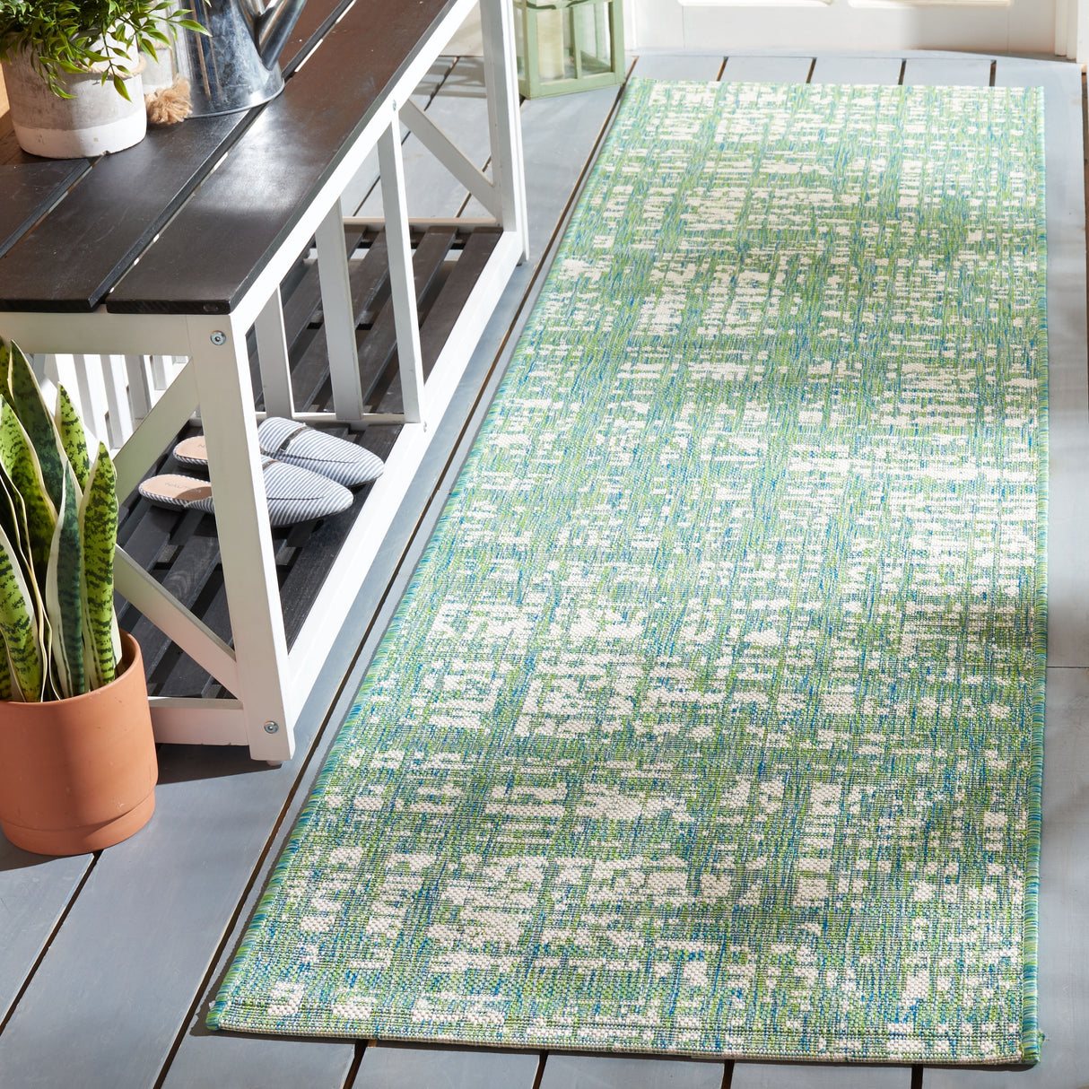 SAFAVIEH Courtyard Rufine Crosshatch Indoor/ Outdoor Waterproof Rug