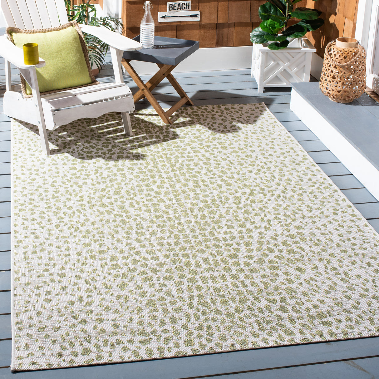 SAFAVIEH Courtyard Ruta Indoor/ Outdoor Waterproof Patio Backyard Rug