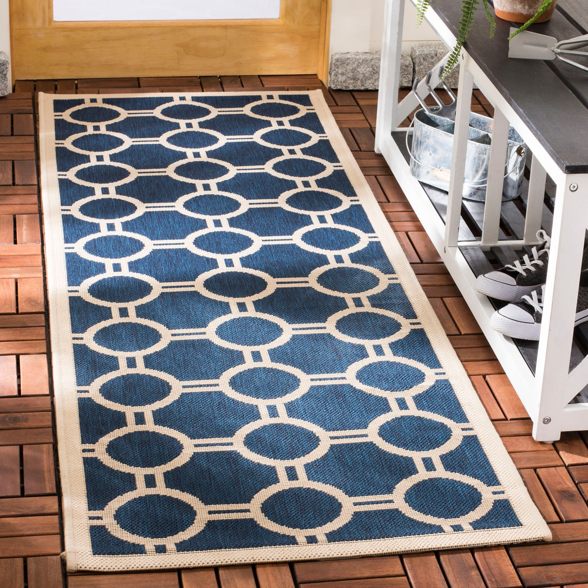 SAFAVIEH Courtyard Sweta Indoor/ Outdoor Waterproof Patio Backyard Rug