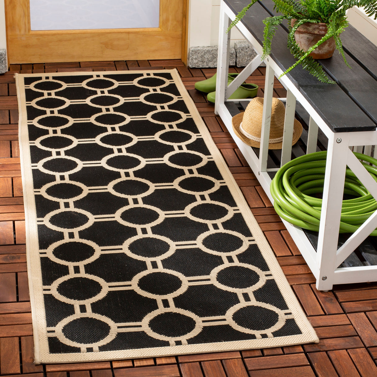 SAFAVIEH Courtyard Sweta Indoor/ Outdoor Waterproof Patio Backyard Rug