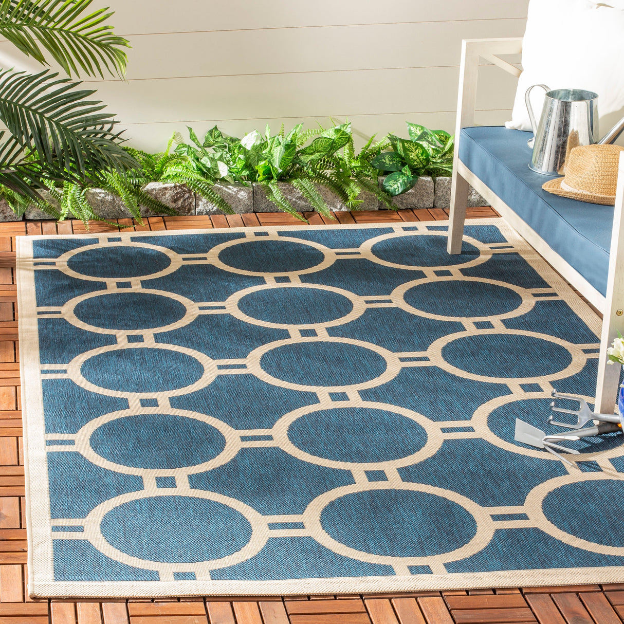 SAFAVIEH Courtyard Sweta Indoor/ Outdoor Waterproof Patio Backyard Rug