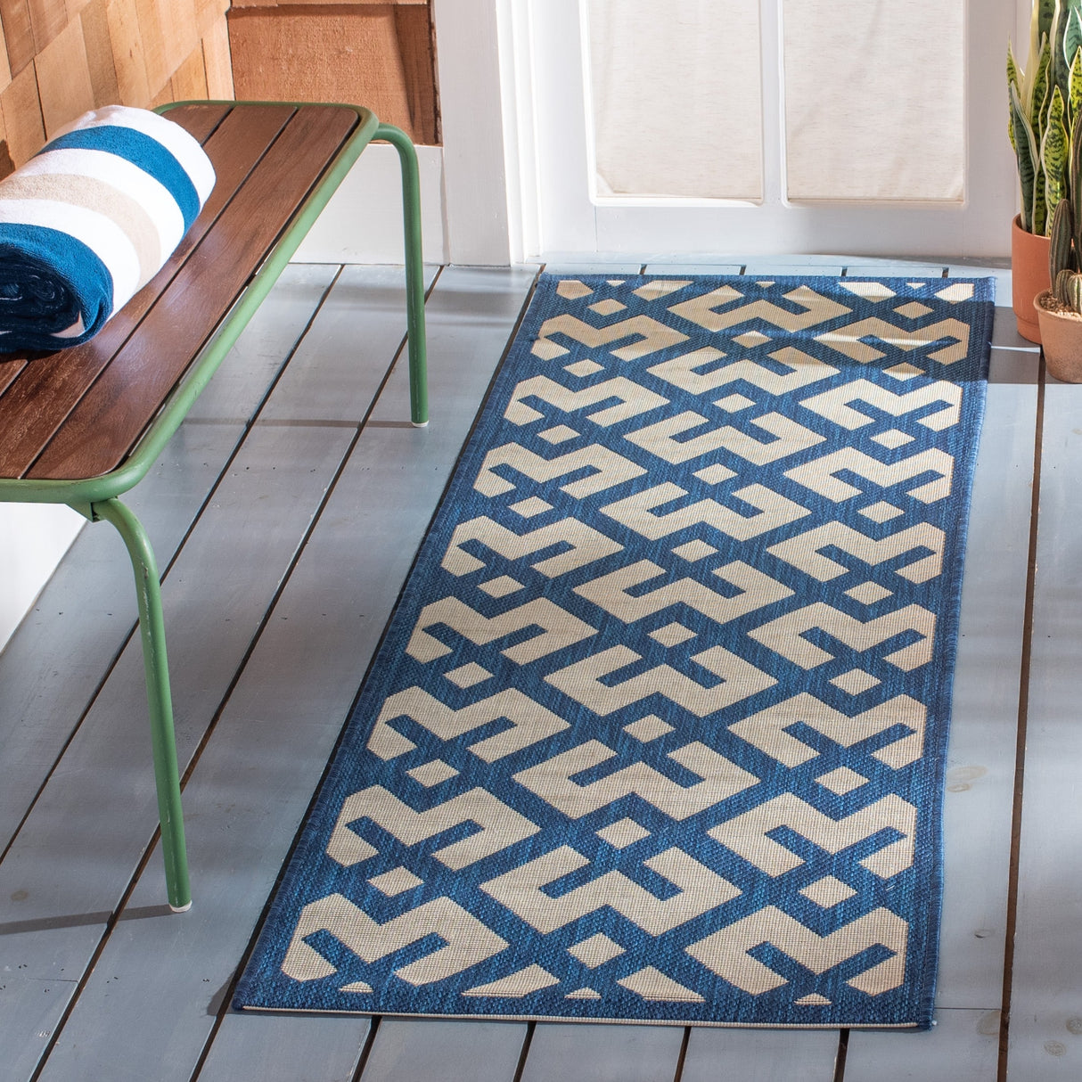 SAFAVIEH Courtyard Sytske Indoor/ Outdoor Waterproof Patio Backyard Rug