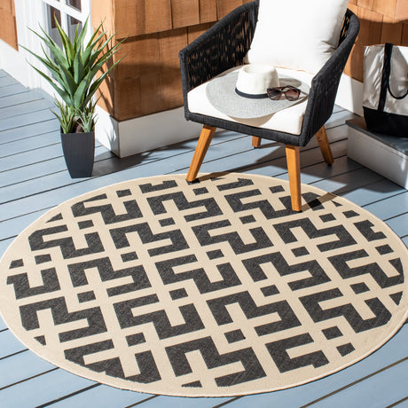 SAFAVIEH Courtyard Sytske Indoor/ Outdoor Waterproof Patio Backyard Rug