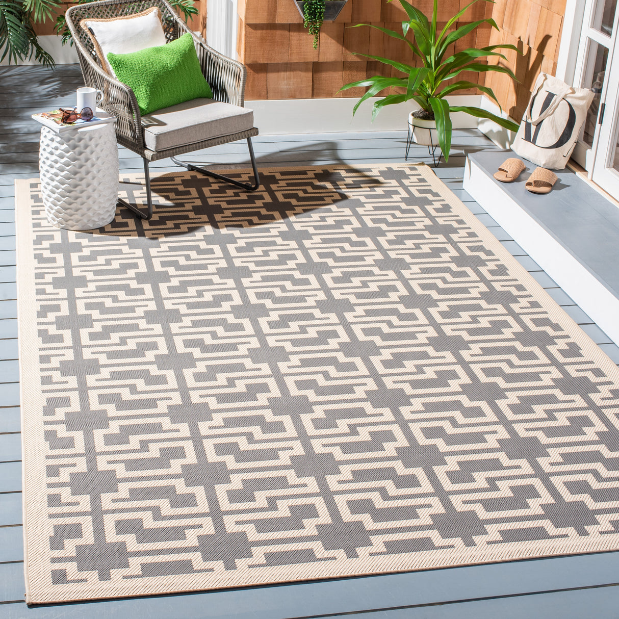 SAFAVIEH Courtyard Zohre Indoor/ Outdoor Waterproof Patio Backyard Rug