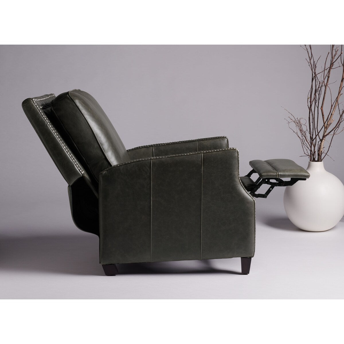 SAFAVIEH Couture Gwyn Nailhead Trim Recliner