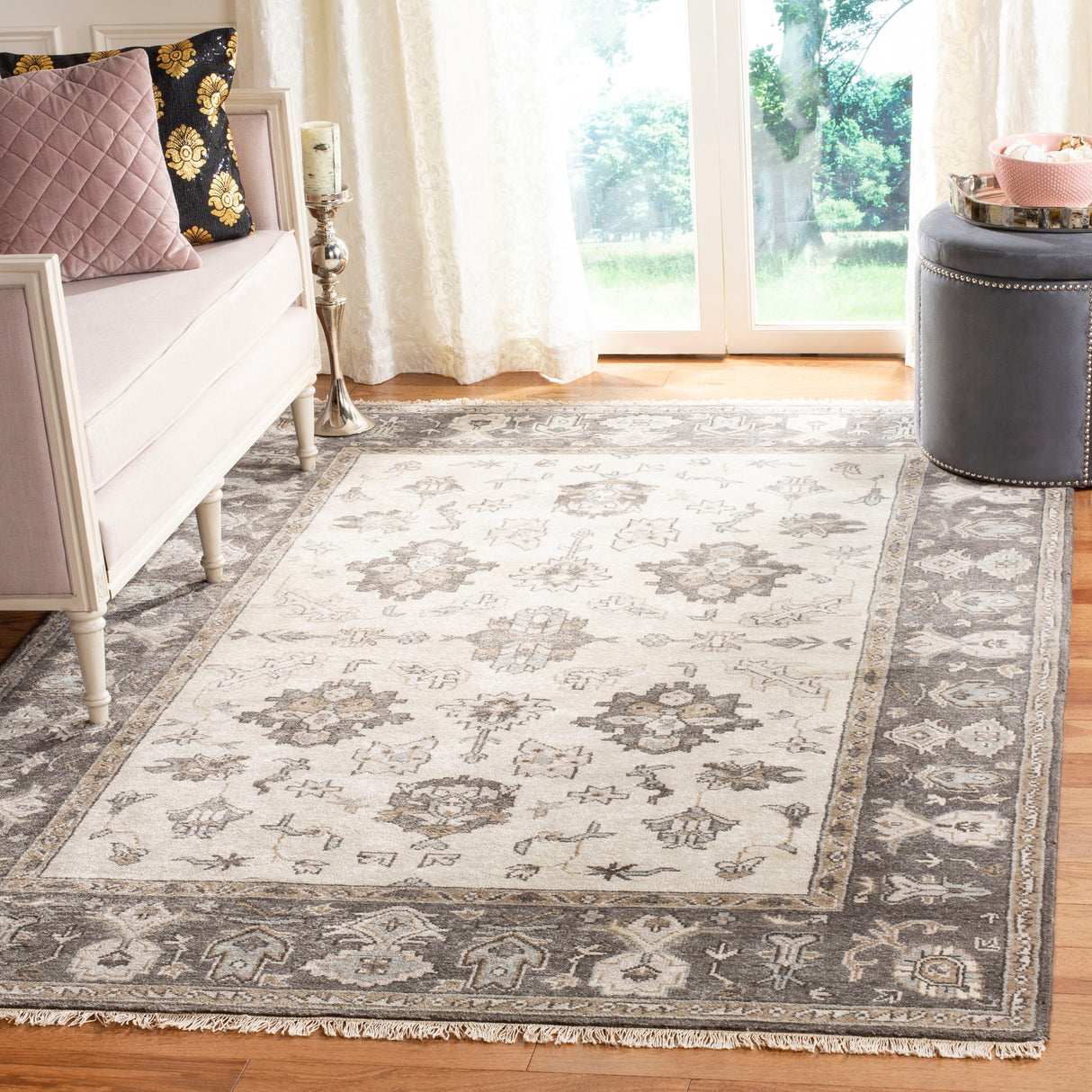 SAFAVIEH Couture Hand-Knotted Oushak Dorotheia Traditional Oriental Wool Rug