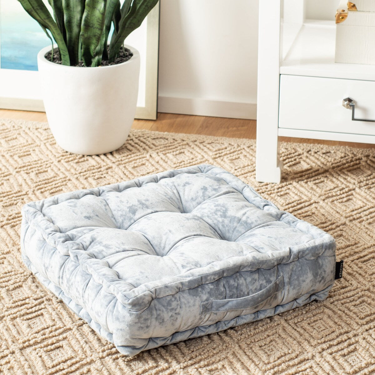 SAFAVIEH Crescenza Square Tufted Velvet Floor Pillow