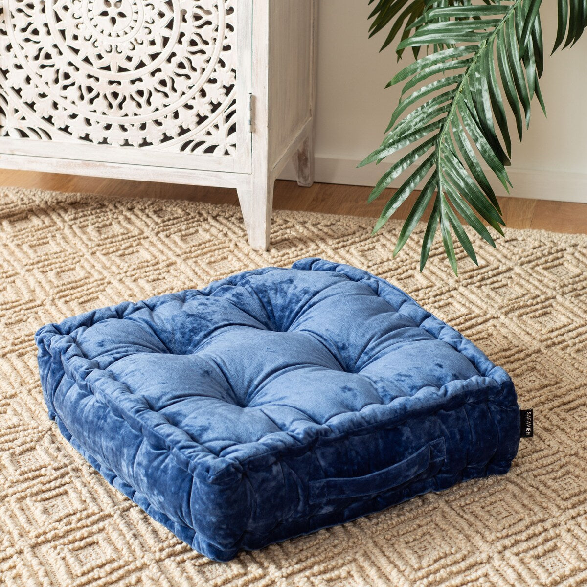 SAFAVIEH Crescenza Square Tufted Velvet Floor Pillow