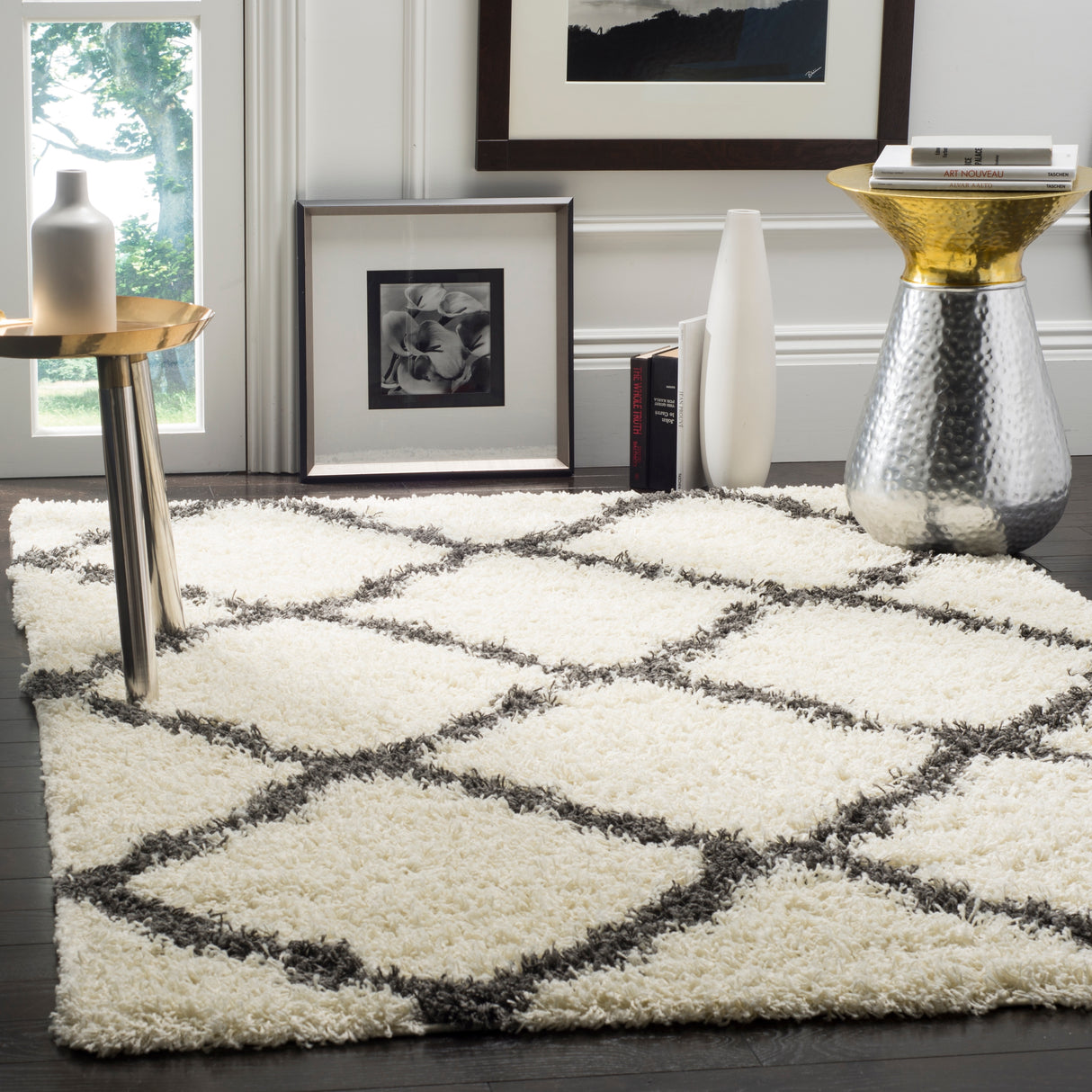 SAFAVIEH Dallas Shag Darina Trellis 1.5-inch Thick Rug