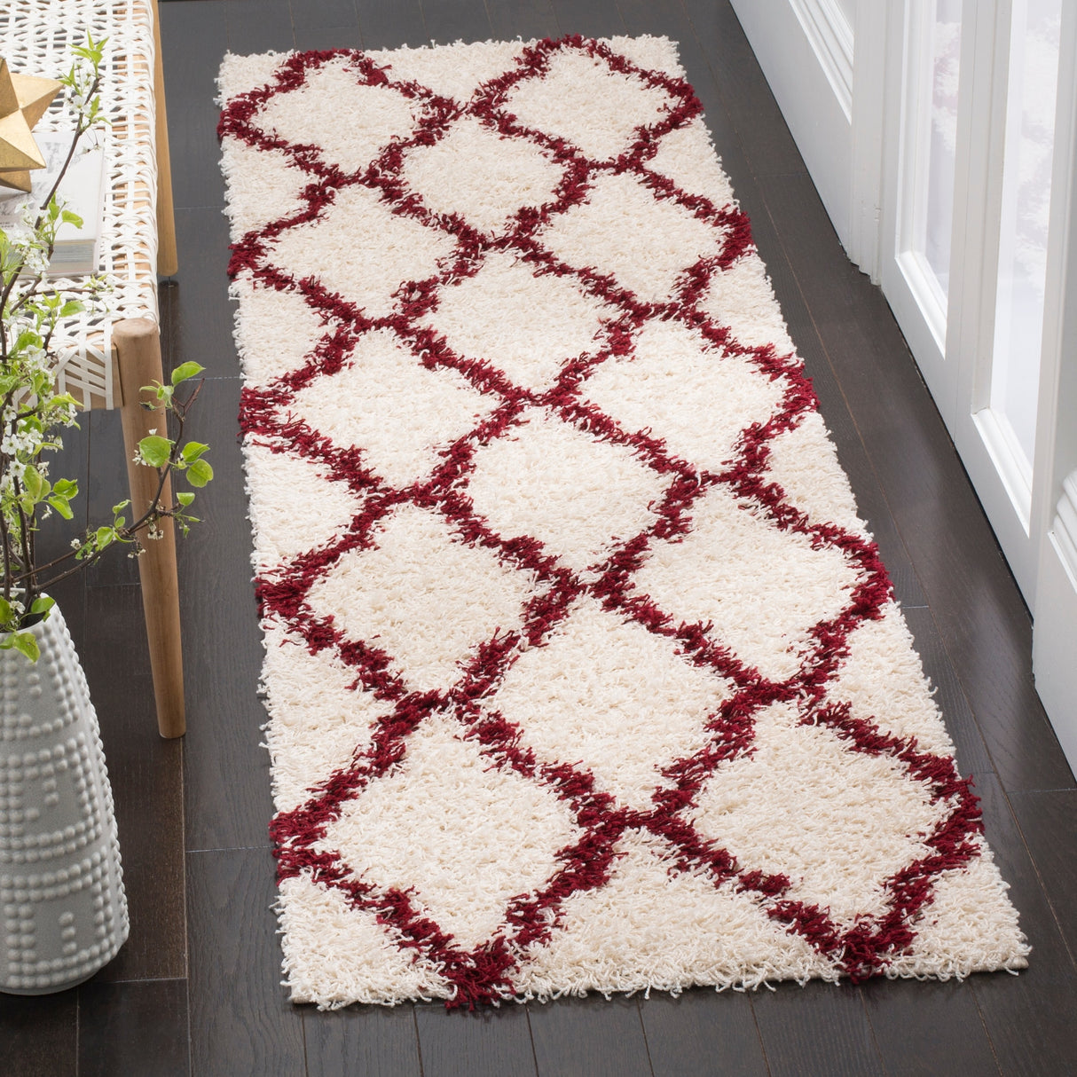 SAFAVIEH Dallas Shag Darina Trellis 1.5-inch Thick Rug