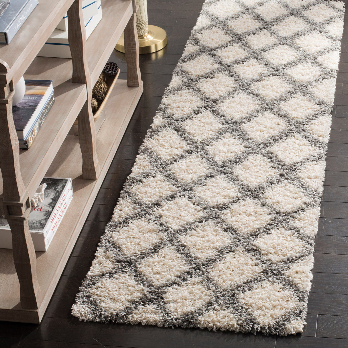 SAFAVIEH Dallas Shag Teja Trellis 1.5-inch Thick Rug