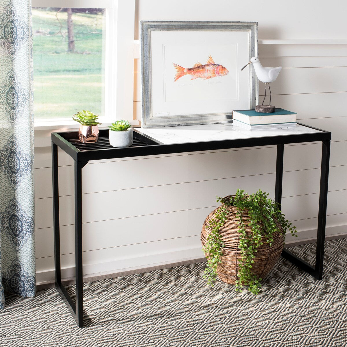 SAFAVIEH Denise White/ Black Console Table - 48" x 18" x 30" - 48Wx18Dx30H