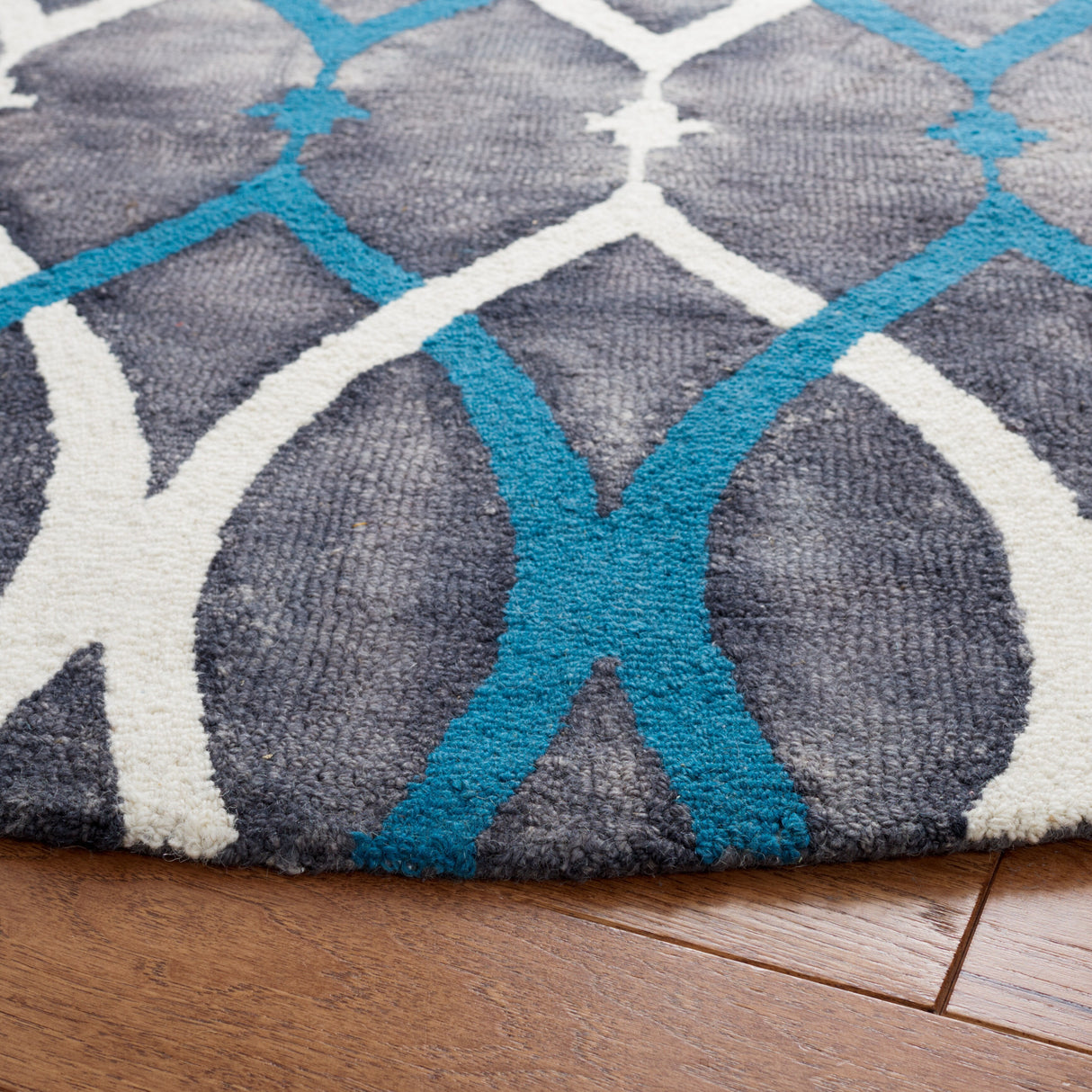 SAFAVIEH Dip Dye Mercan Hand-tufted Wool Geometric Area Rug