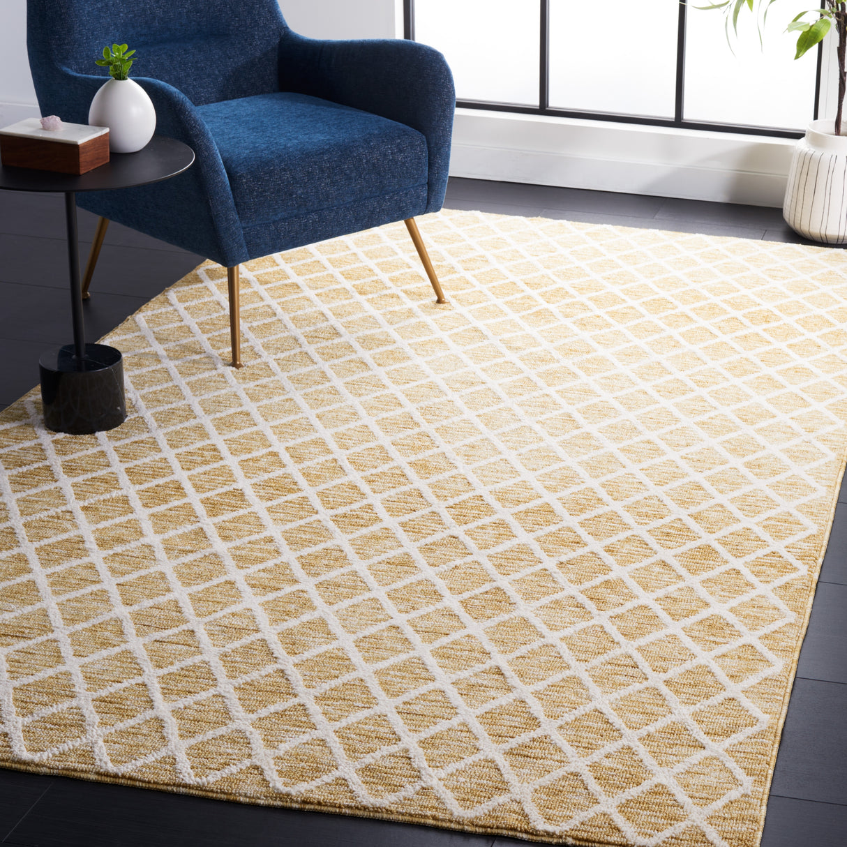 SAFAVIEH Easy Care Machine Washable Friedrike Geometric Rug