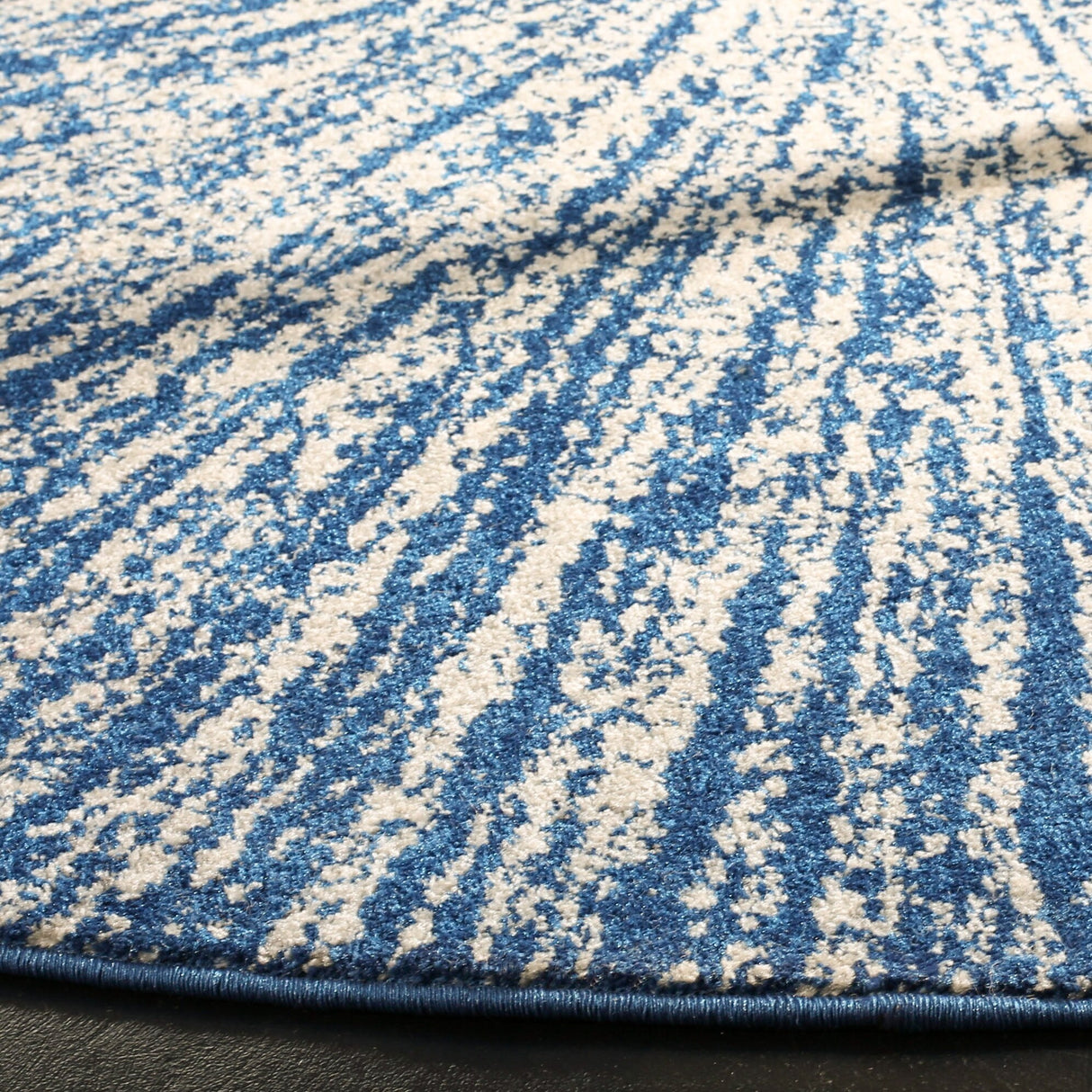 SAFAVIEH Evoke Coralee Abstract Boho Burst Rug