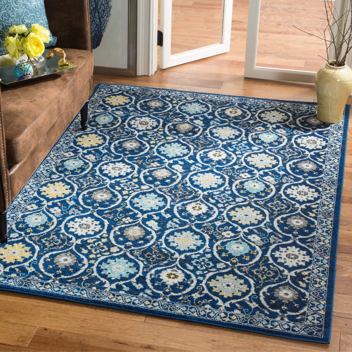 SAFAVIEH Evoke Malika Floral Damask Boho Rug