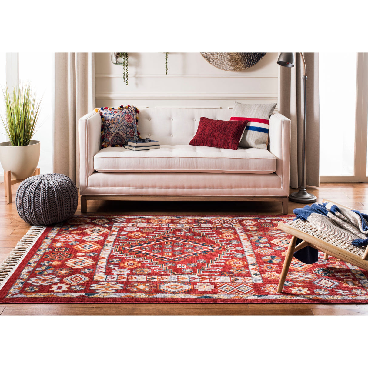 SAFAVIEH Farmhouse Gerolama Boho Tribal Polyester Rug