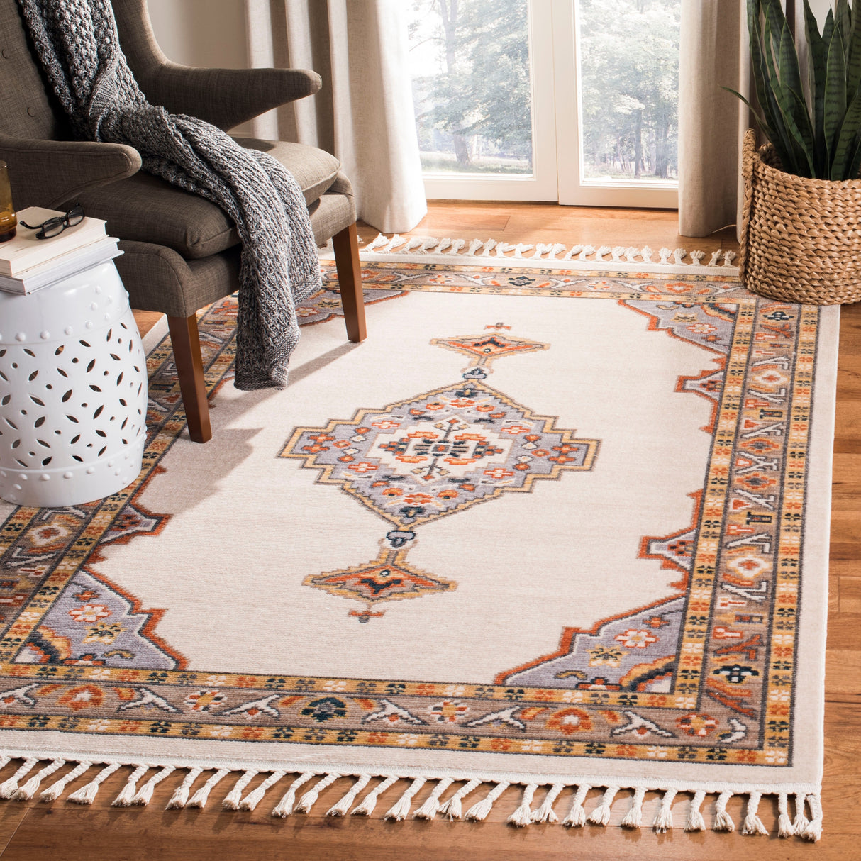 SAFAVIEH Farmhouse Rozana Boho Tribal Polyester Rug