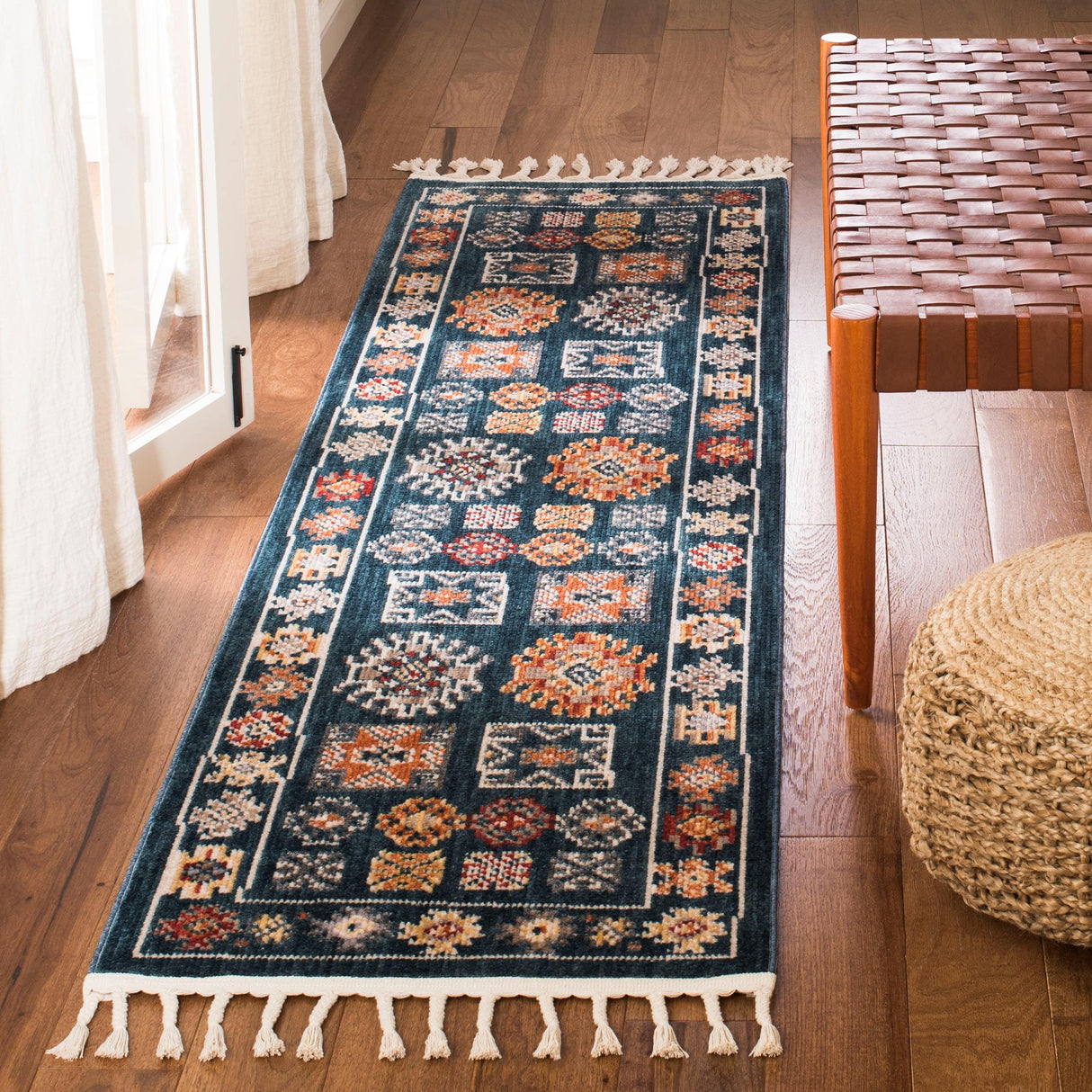 SAFAVIEH Farmhouse Sylke Boho Tribal Polyester Rug