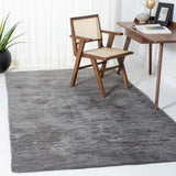 SAFAVIEH Faux Sheep Beniko Llinos 2.4-inch Thick Rug