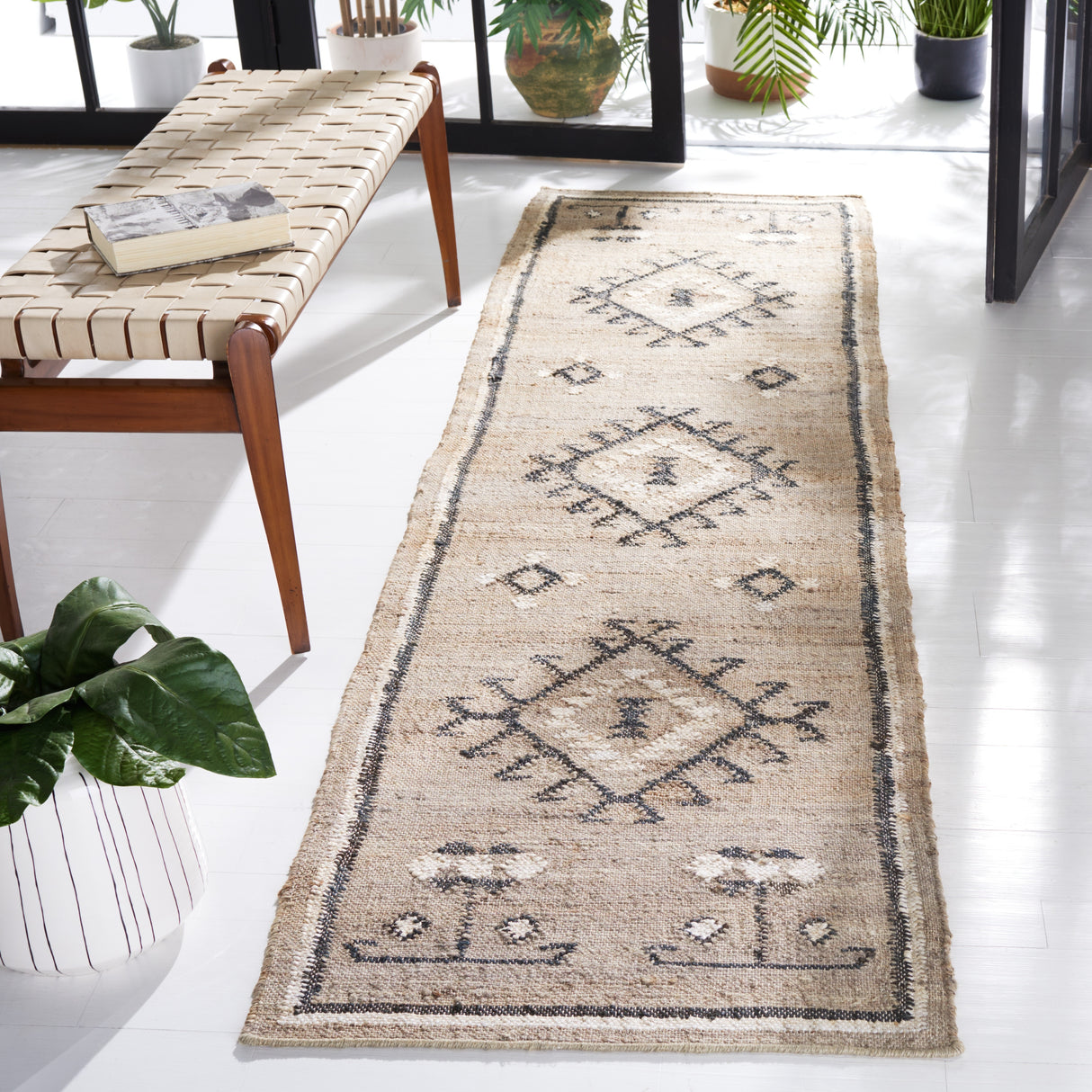 SAFAVIEH Flatweave Kilim Emiljana Jute Rug