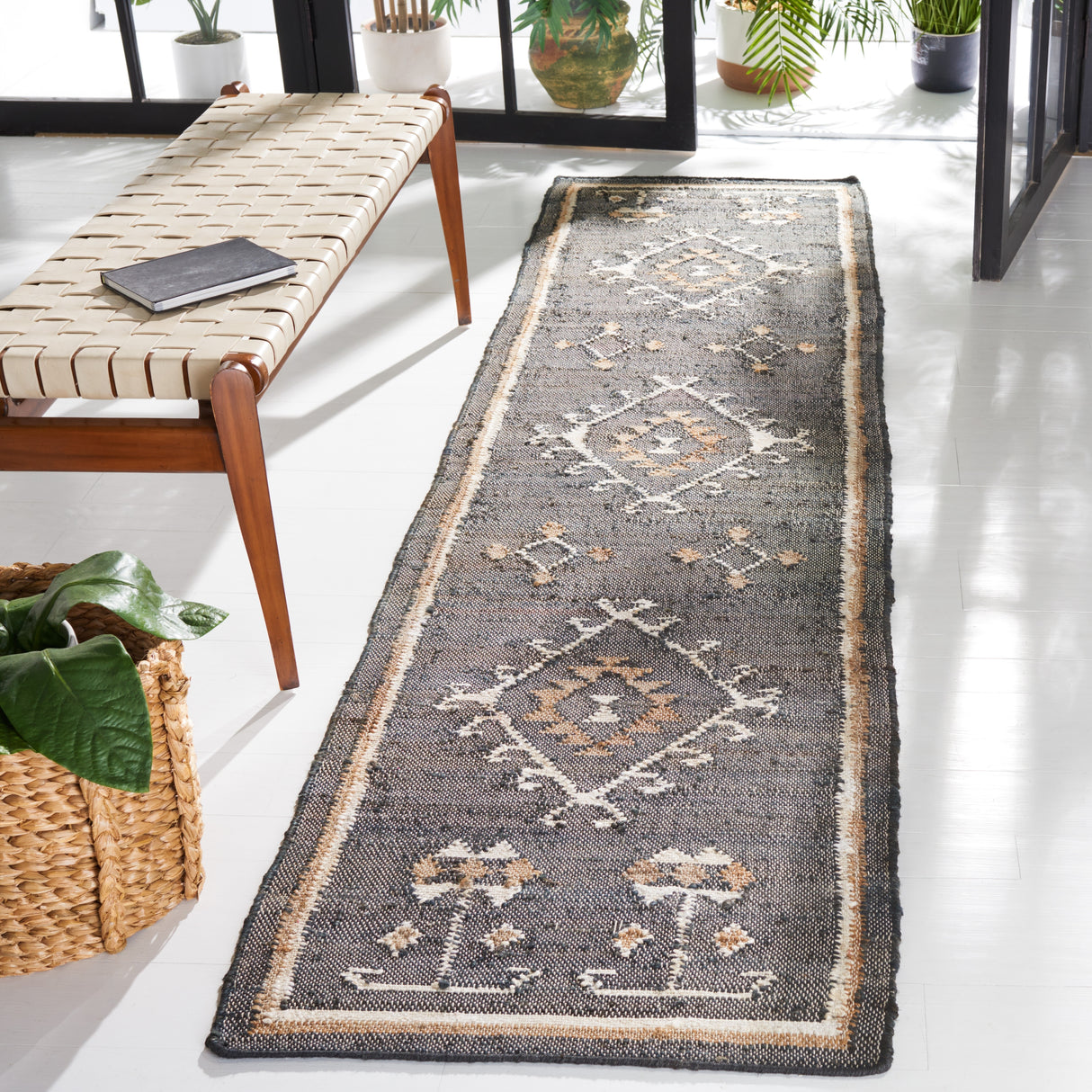 SAFAVIEH Flatweave Kilim Emiljana Jute Rug