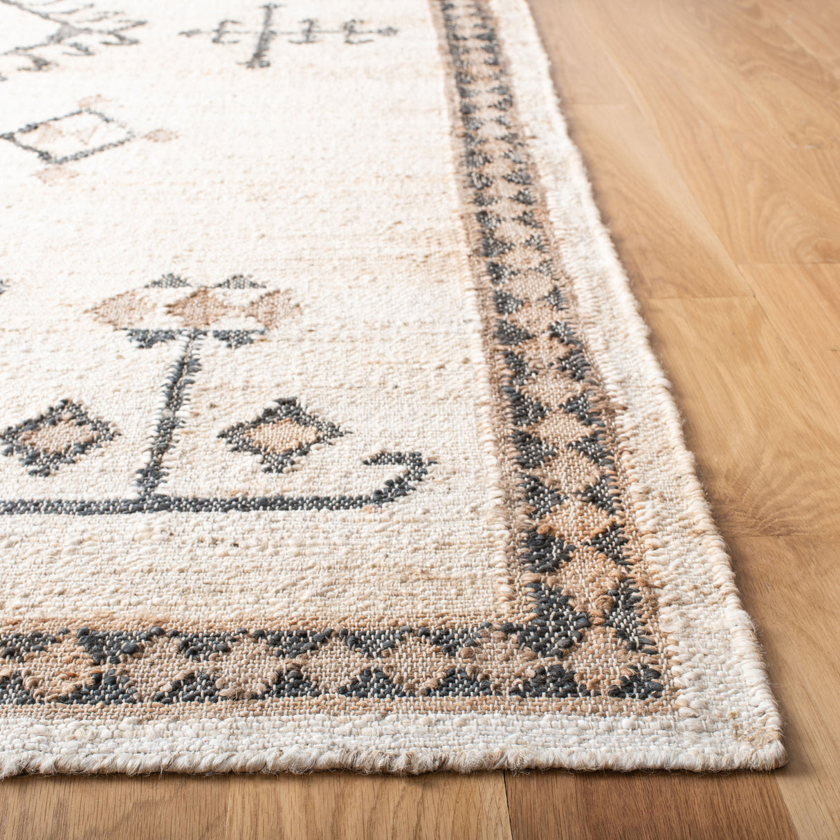 SAFAVIEH Flatweave Kilim Emiljana Jute Rug