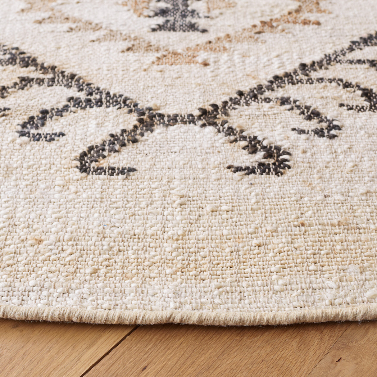 SAFAVIEH Flatweave Kilim Emiljana Jute Rug