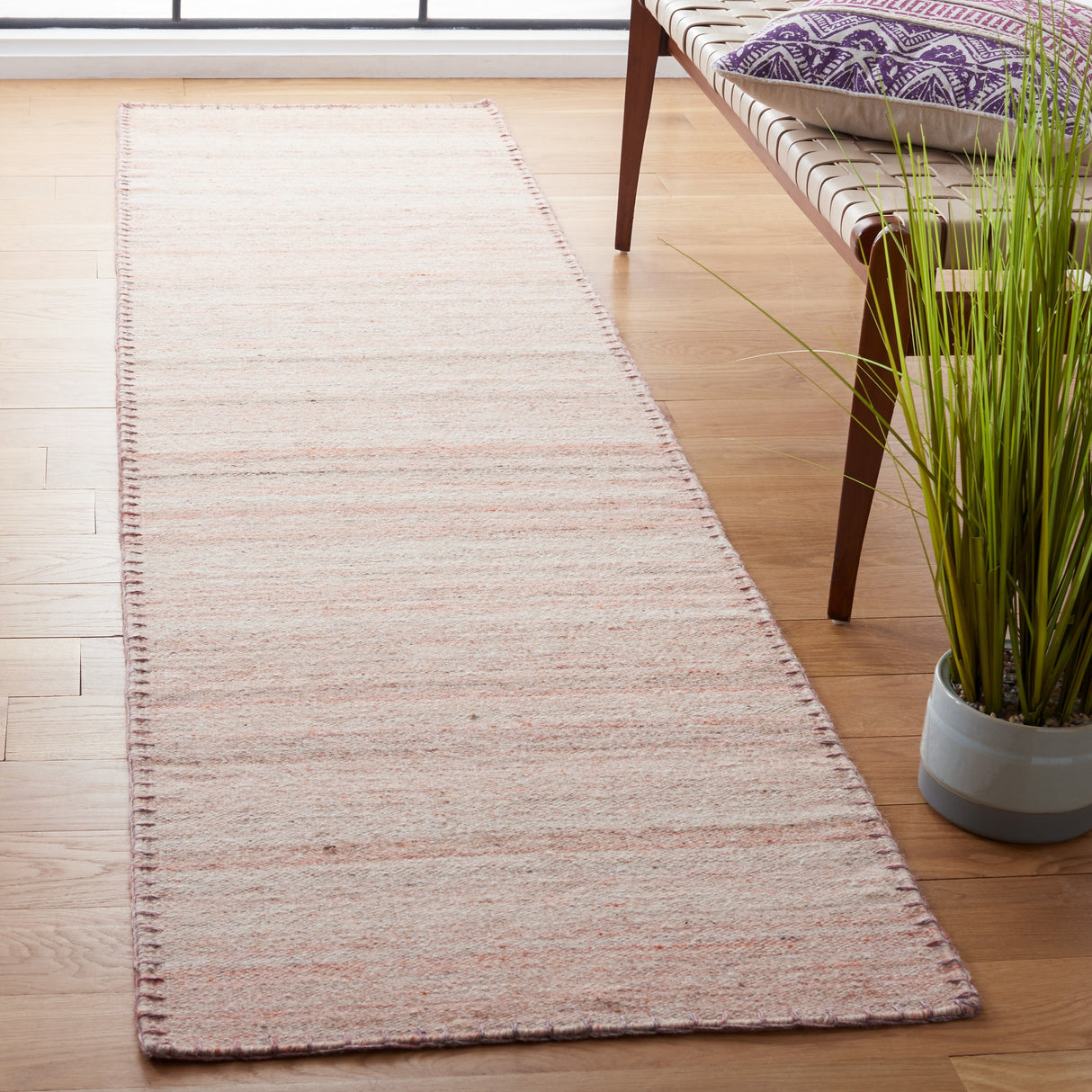 SAFAVIEH Flatweave Kilim Mizuki Wool Rug