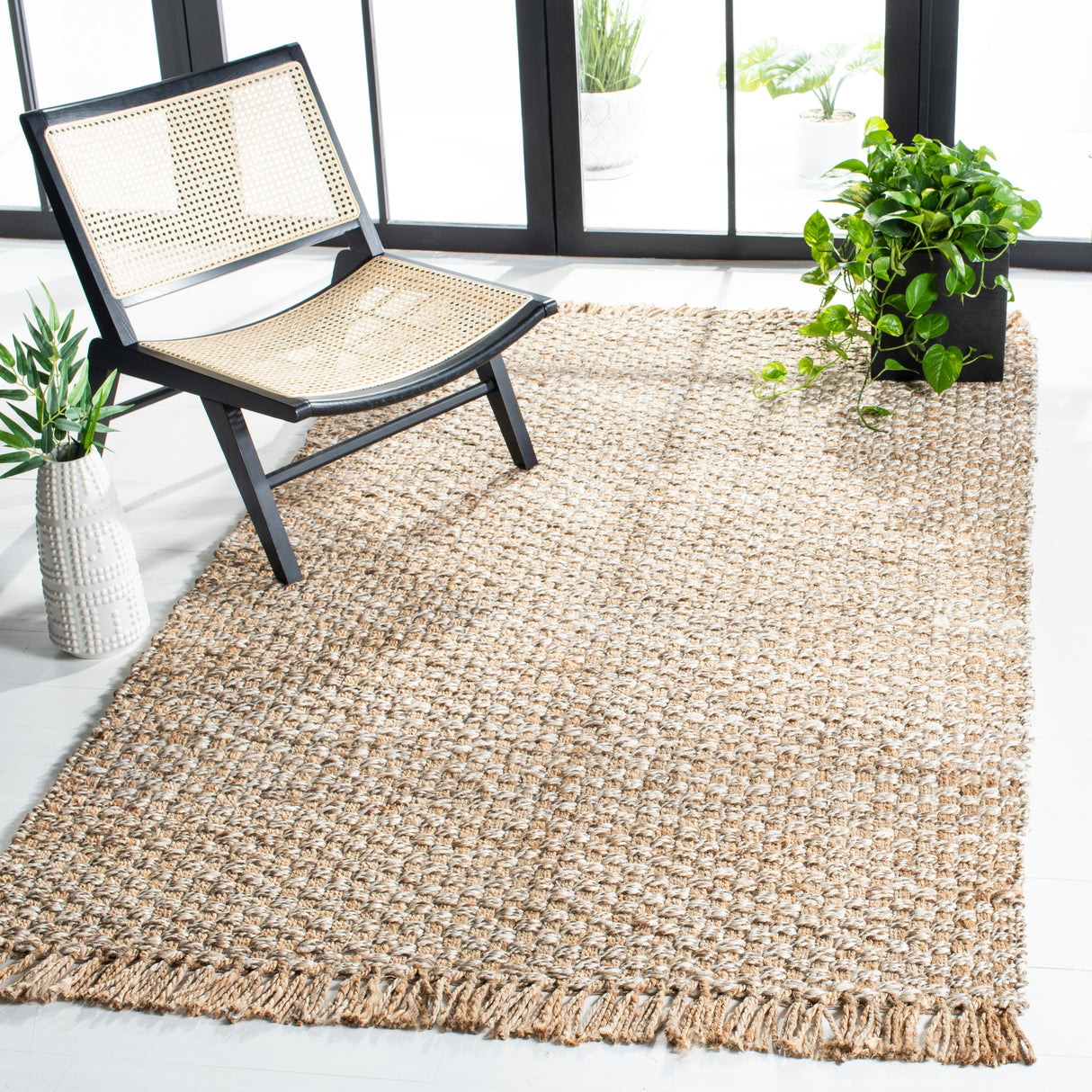 SAFAVIEH Flatweave Natural Fiber Orminda Casual Solid Jute Rug