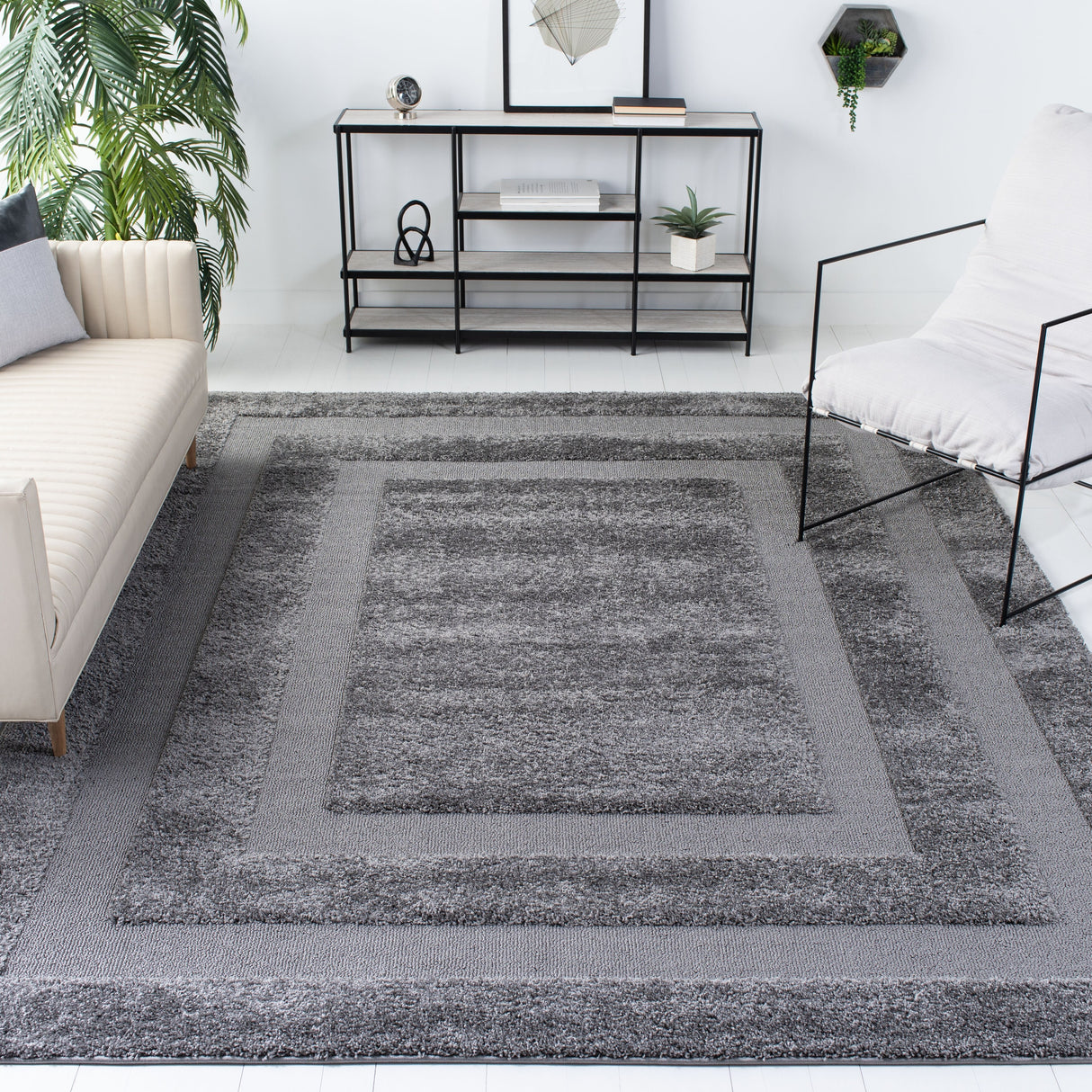 SAFAVIEH Florida Shag Antigoni Border 1.2-inch Thick Rug