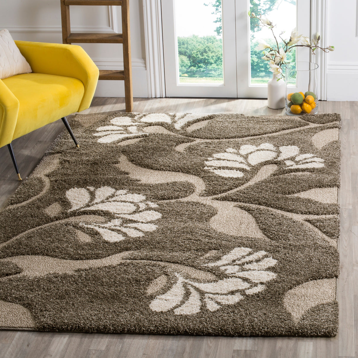 SAFAVIEH Florida Shag Veroniki Floral 1.2-inch Thick Rug