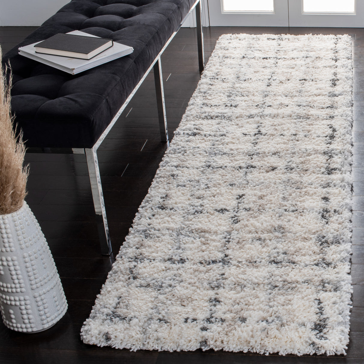 SAFAVIEH Fontana Shag Ashton Modern Check 2-inch Thick Rug