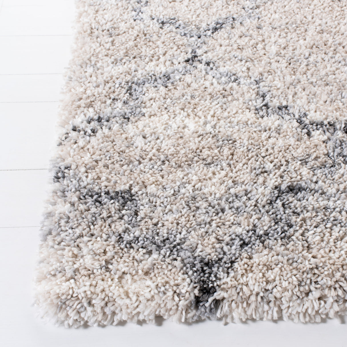 SAFAVIEH Fontana Shag Dorena Trellis 2-inch Thick Rug