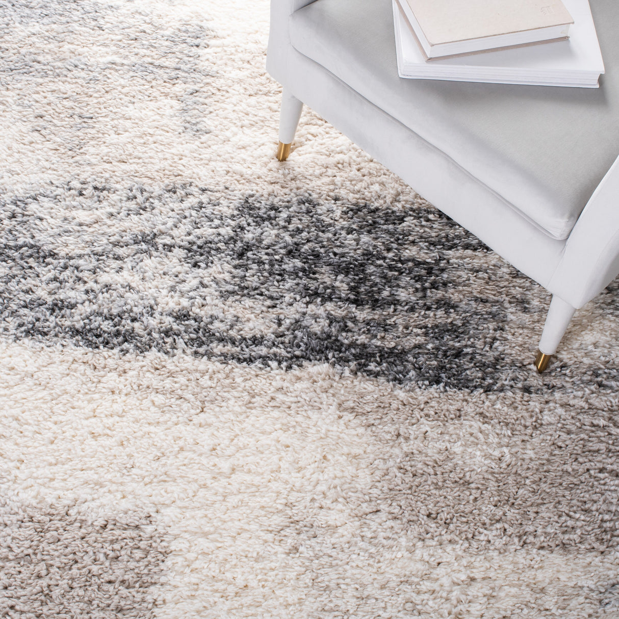 SAFAVIEH Fontana Shag Edilia Modern Abstract 2-inch Thick Rug