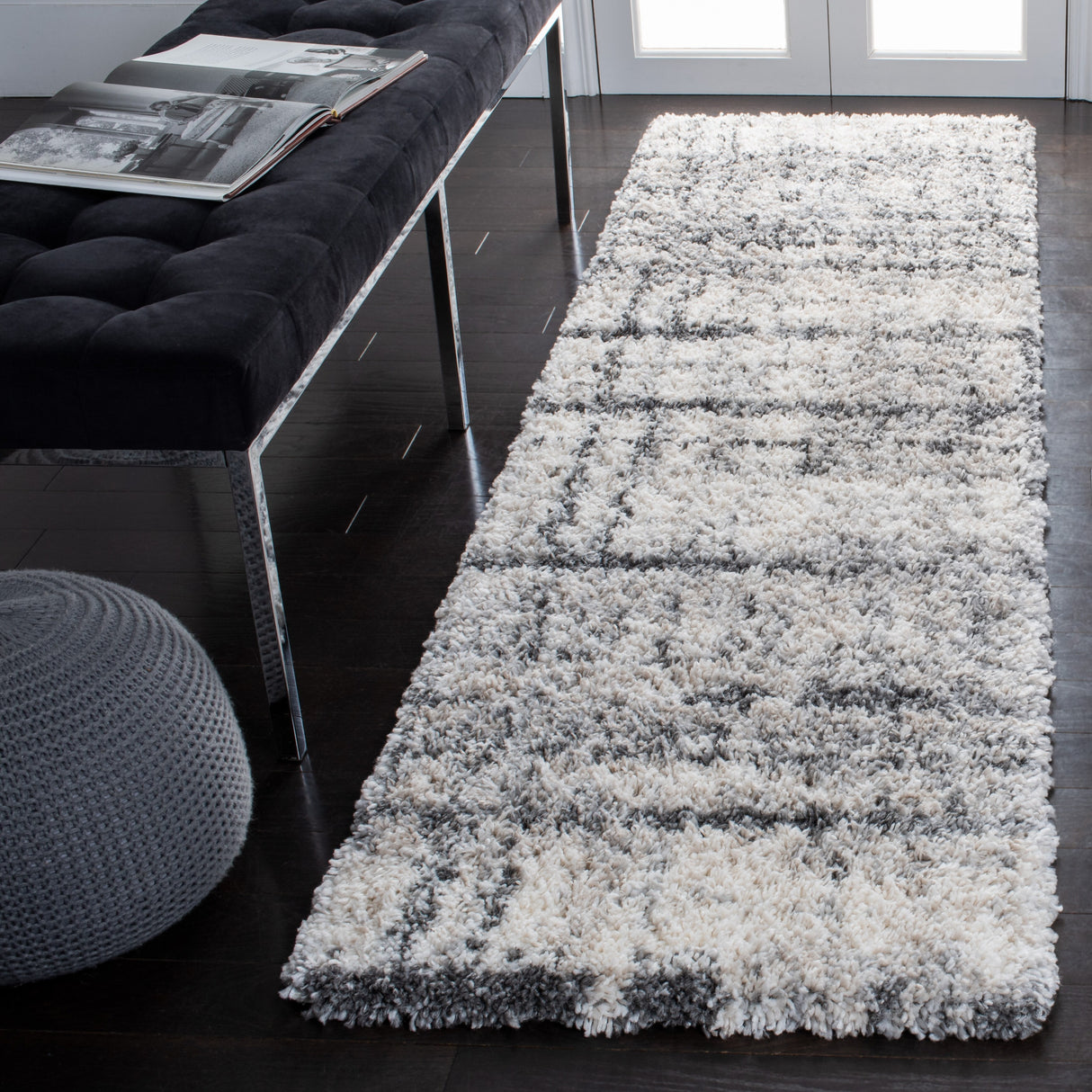 SAFAVIEH Fontana Shag Olessja Modern Abstract 2-inch Thick Rug