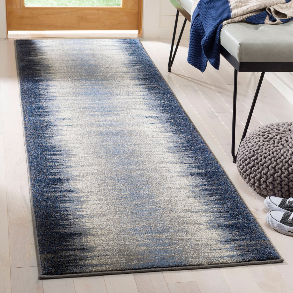 SAFAVIEH Galaxy Hervor Ombre Modern Contemporary Rug