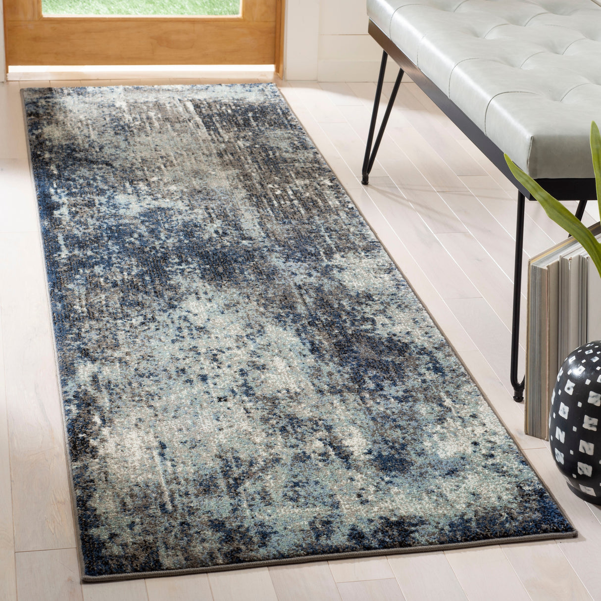 SAFAVIEH Galaxy Valdemara Modern Abstract Rug