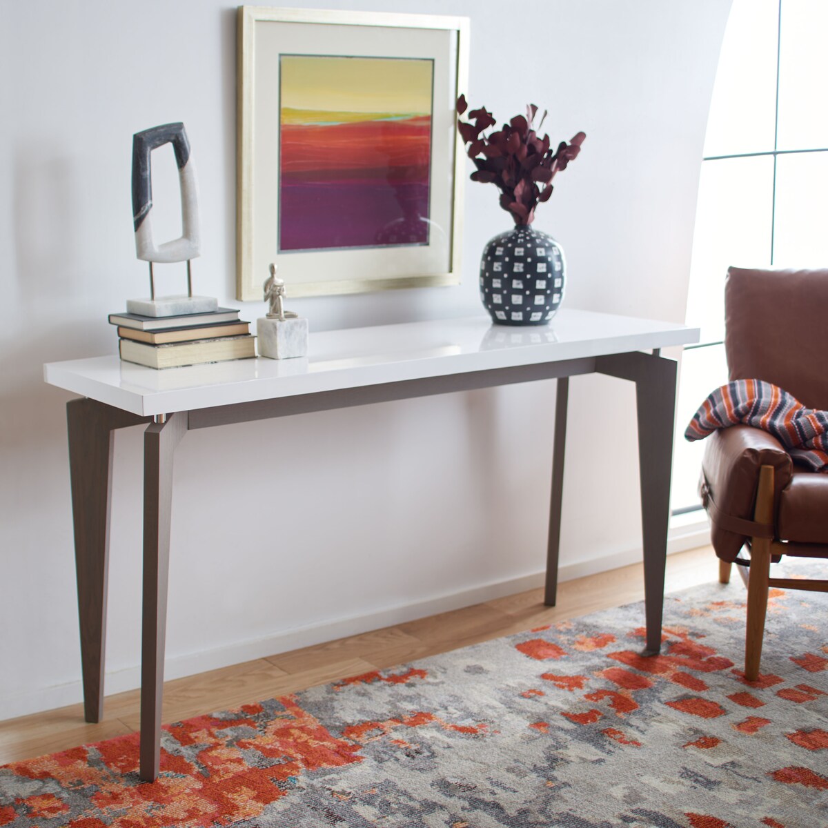 SAFAVIEH Gaye Mid-Century Modern White/ Dark Brown Lacquer Console Table - 59" x 17.6" x 31.5" - 59Wx18Dx32H