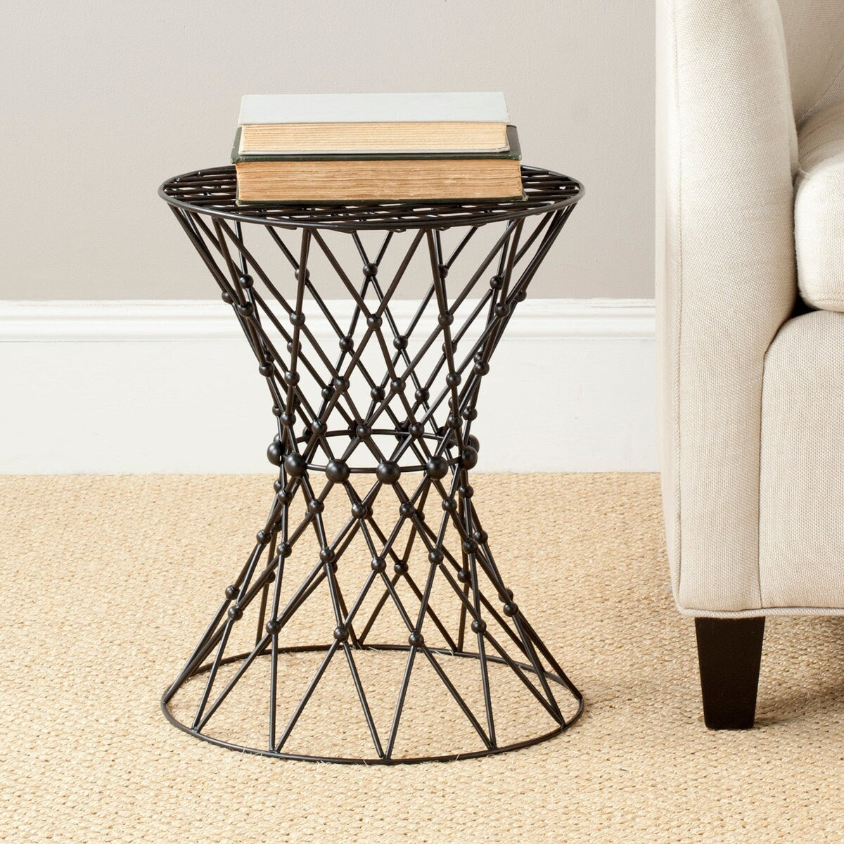 SAFAVIEH Gulcin Iron Stool - 14Wx14Dx18H