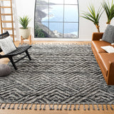 SAFAVIEH Hand-Knotted Casablanca Shag Maite Tribal Wool Rug