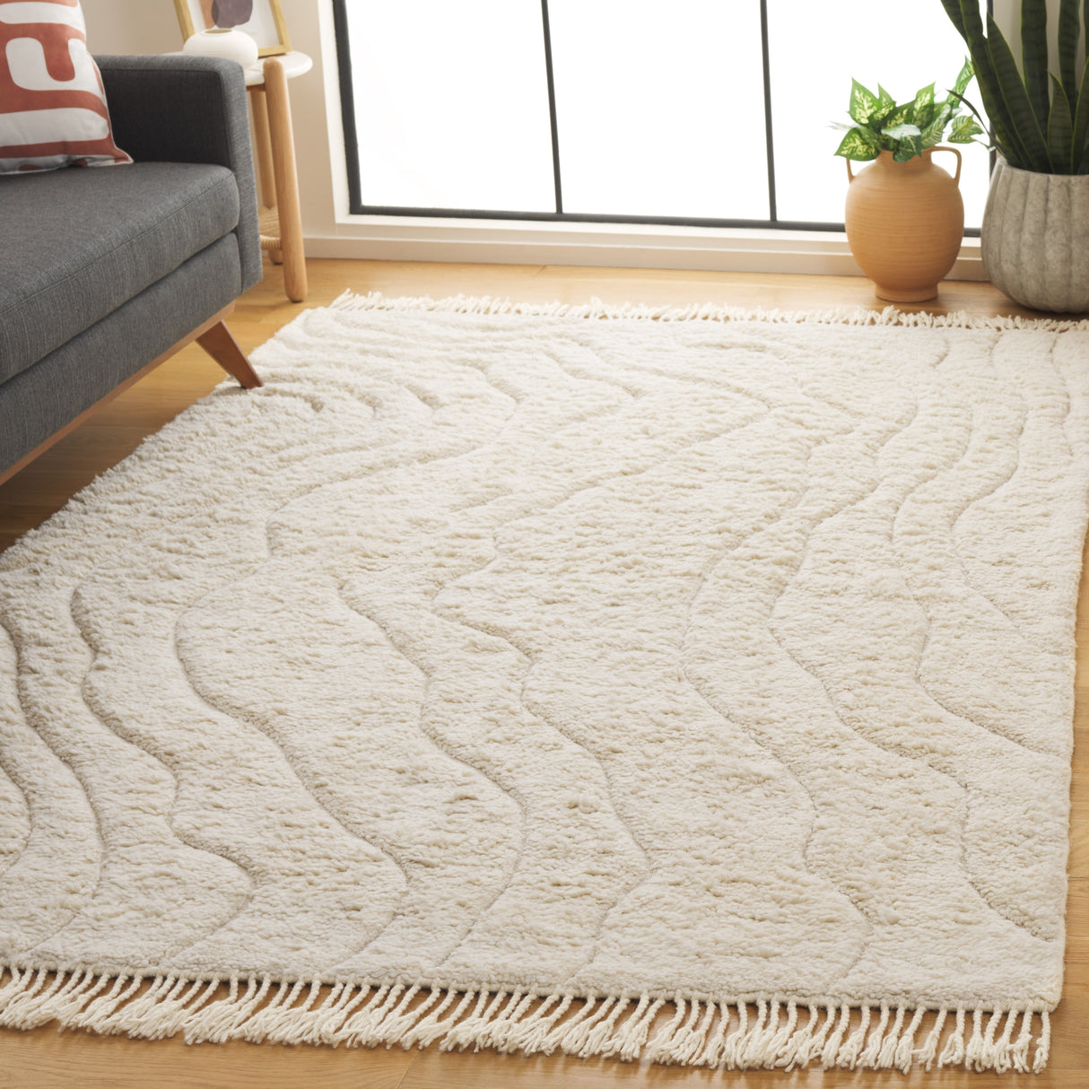 SAFAVIEH Hand-Woven Vermont Krystal Transitional Wool Rug