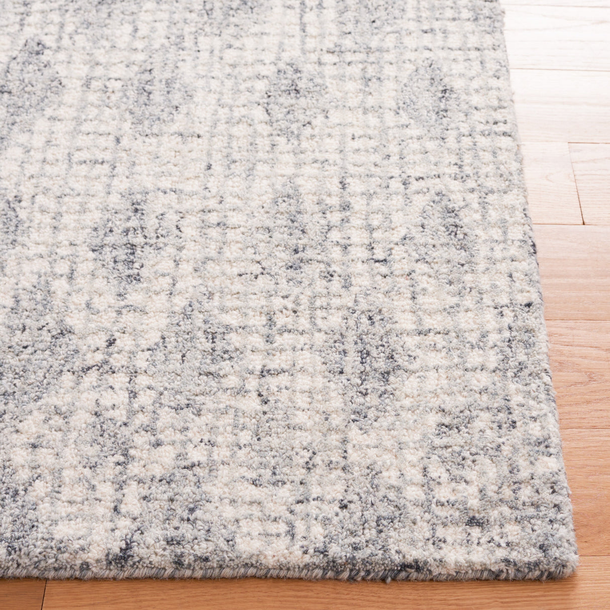 SAFAVIEH Handmade Abstract Gyda Modern Wool Rug