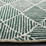 SAFAVIEH Handmade Abstract Harmanna Modern Wool Rug