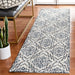 SAFAVIEH Handmade Abstract Ingegerd Modern Wool Rug