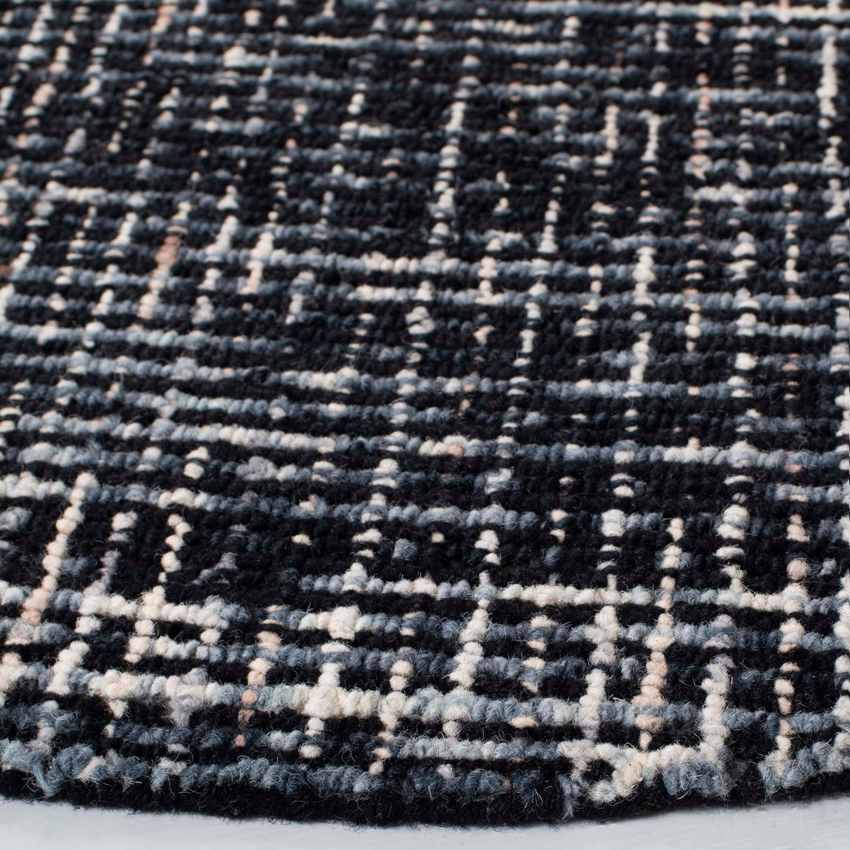 SAFAVIEH Handmade Abstract Lotje Modern Wool Rug