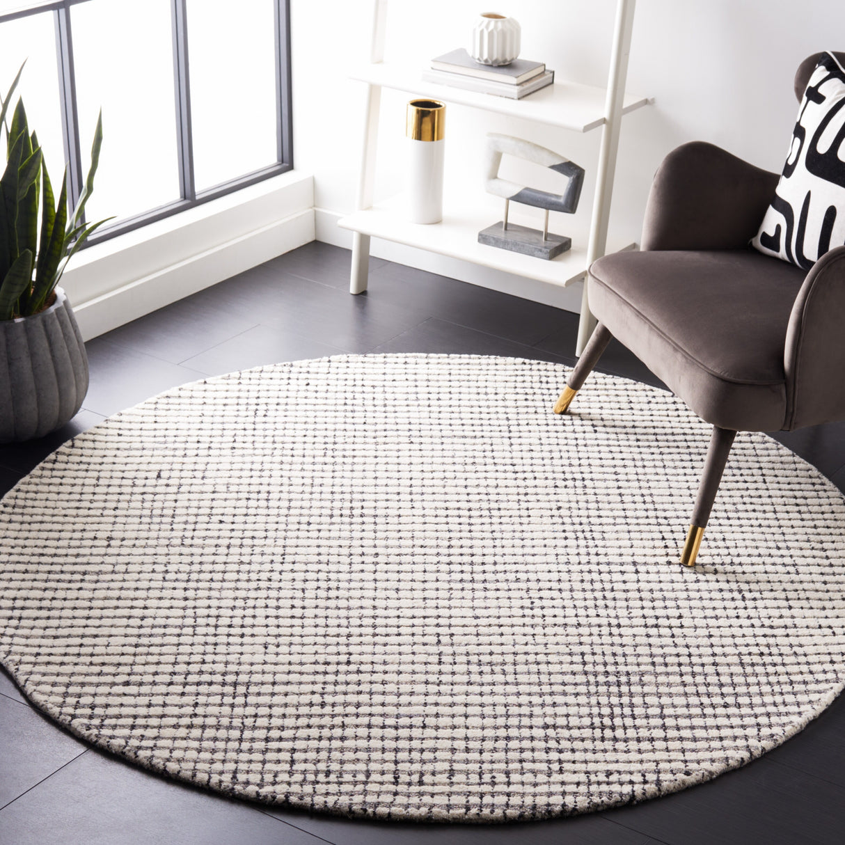 SAFAVIEH Handmade Abstract Maryla Modern Wool Rug