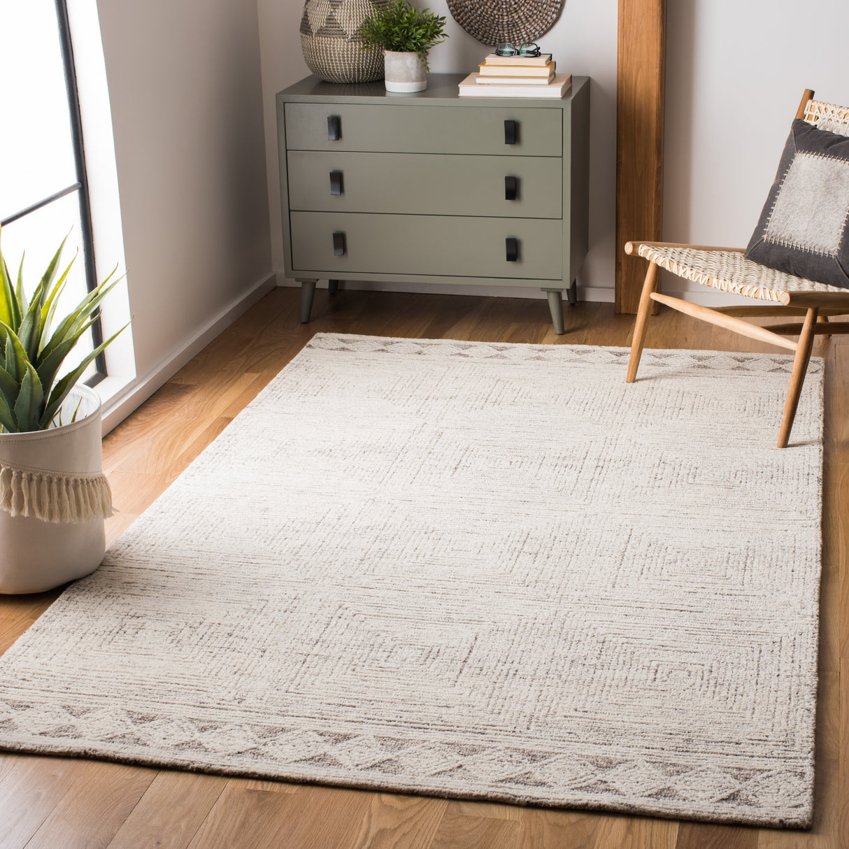 SAFAVIEH Handmade Abstract Rachel Modern Wool Rug