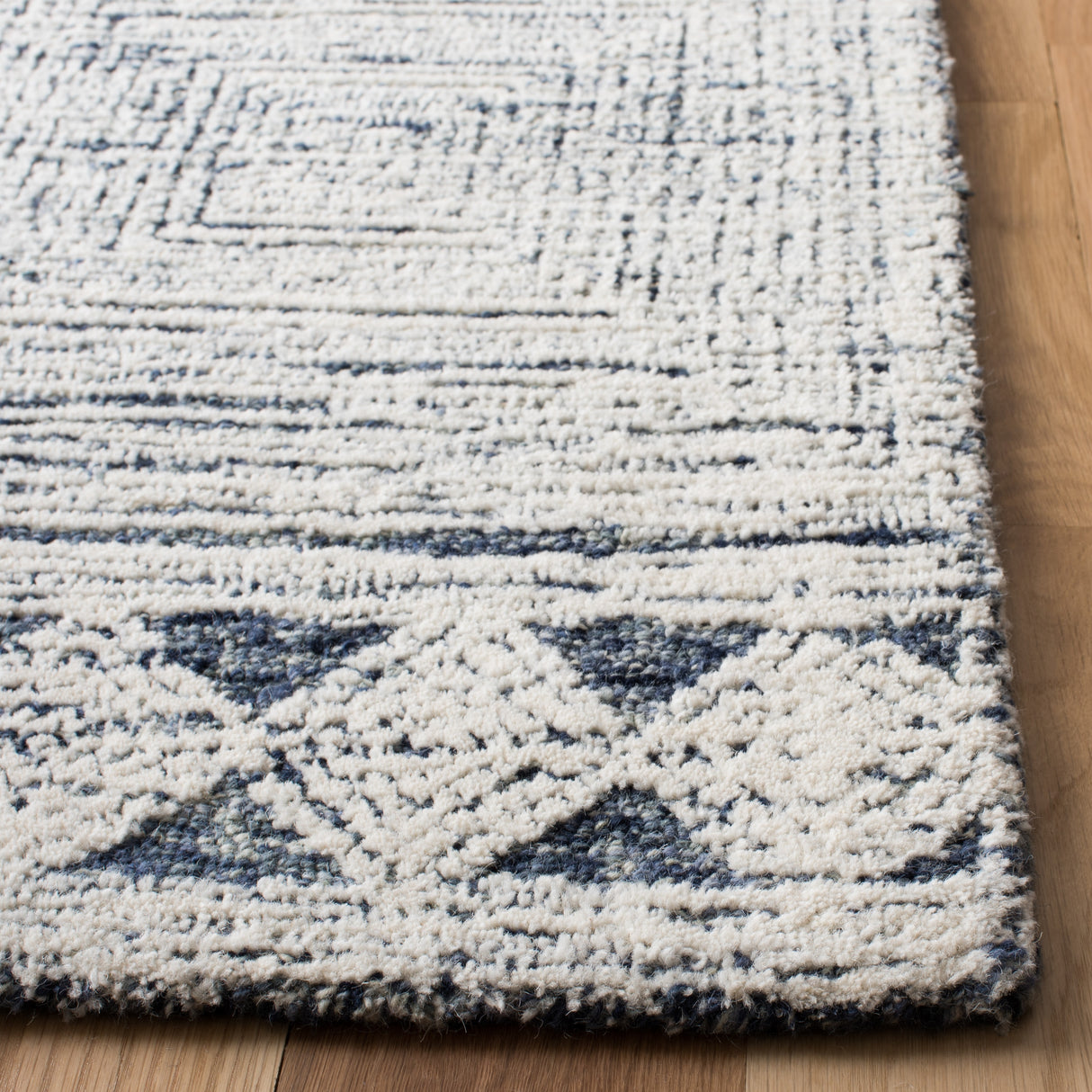 SAFAVIEH Handmade Abstract Rachel Modern Wool Rug