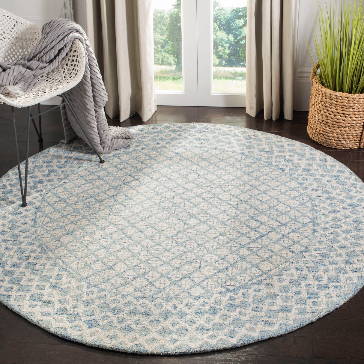 SAFAVIEH Handmade Abstract Suhad Modern Wool Rug